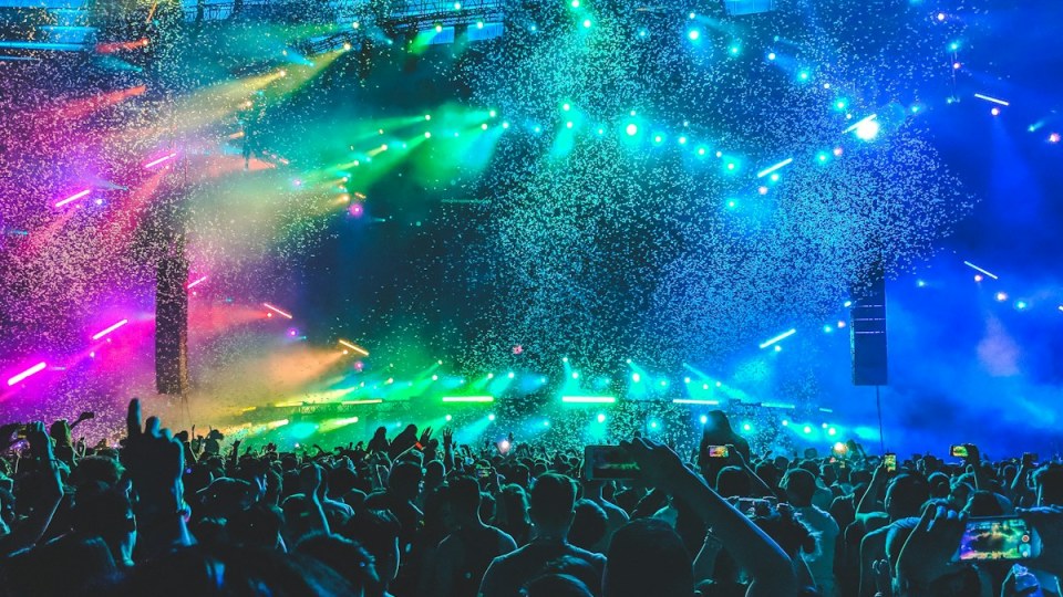 Pursaklar ve Çubuk geleneksel festivalleri için açık hava konser ses ve ışık kuleleri