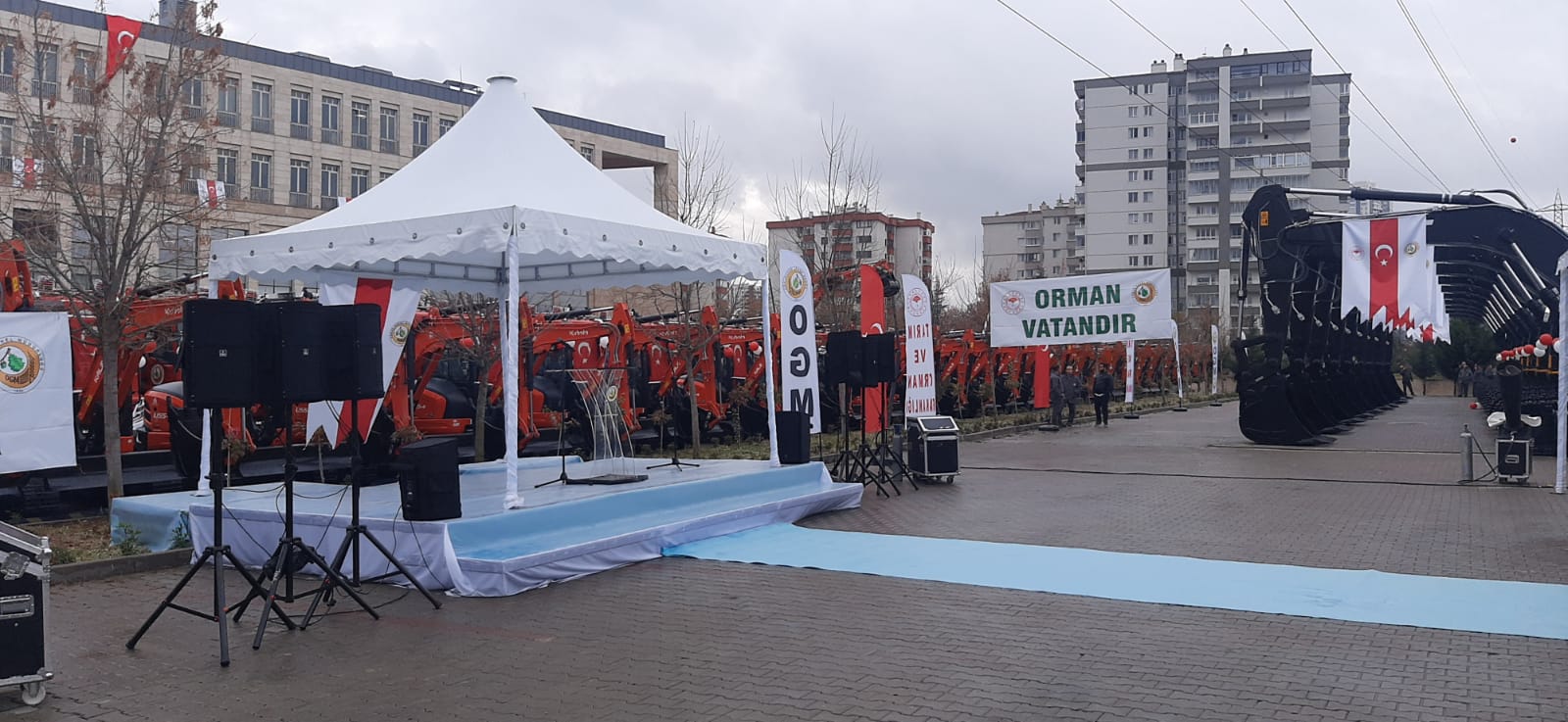 Konser ve Defile Sahne Prodüksiyonu